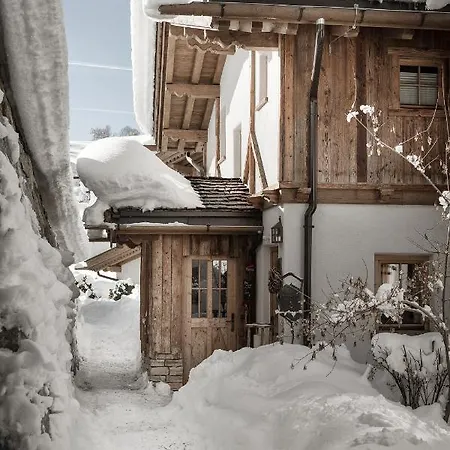 Chalet Huettendorf Ladizium Ladis
