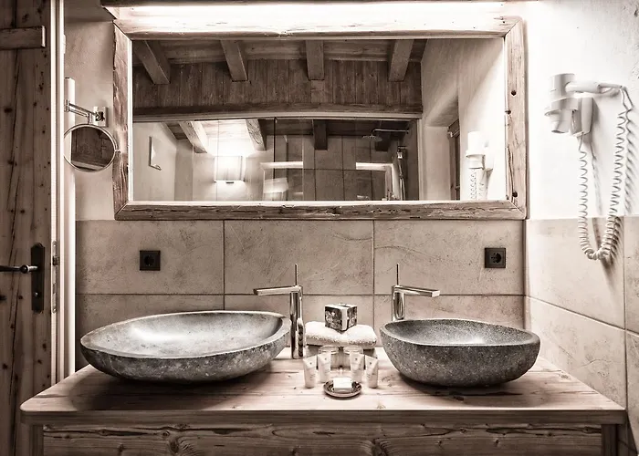 Huettendorf Ladizium Alpstuga *